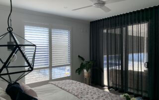FKR GROUP SURF CURTAINS () FKR GROUP SURF CURTAINS ()